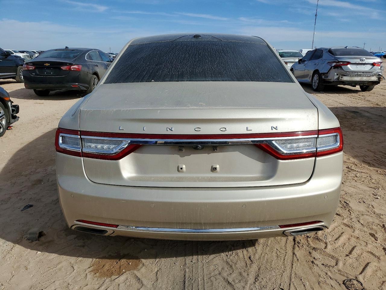 2017 LINCOLN CONTINENTAL SELECT photo 6