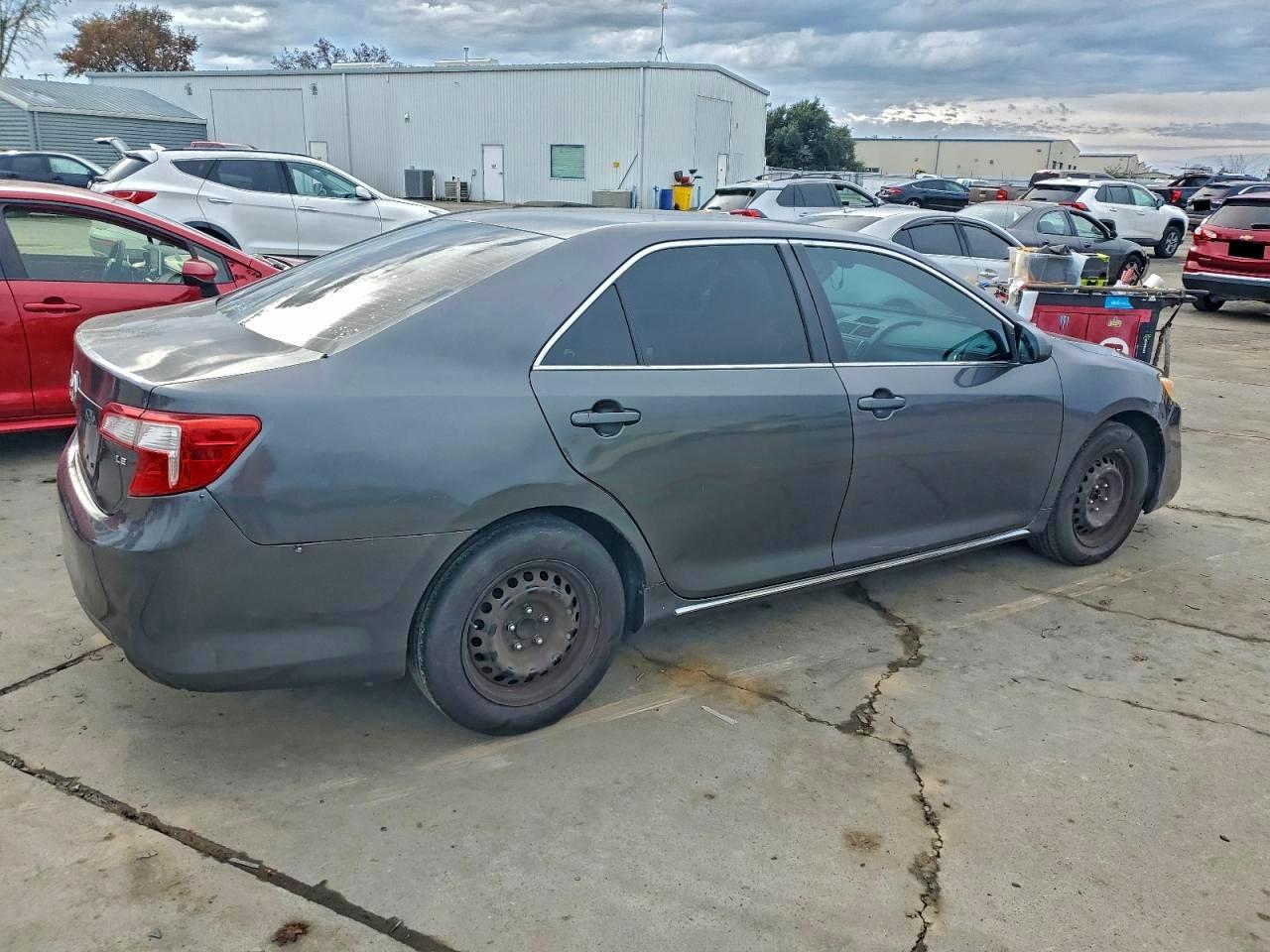 2012 TOYOTA CAMRY BASE photo 5