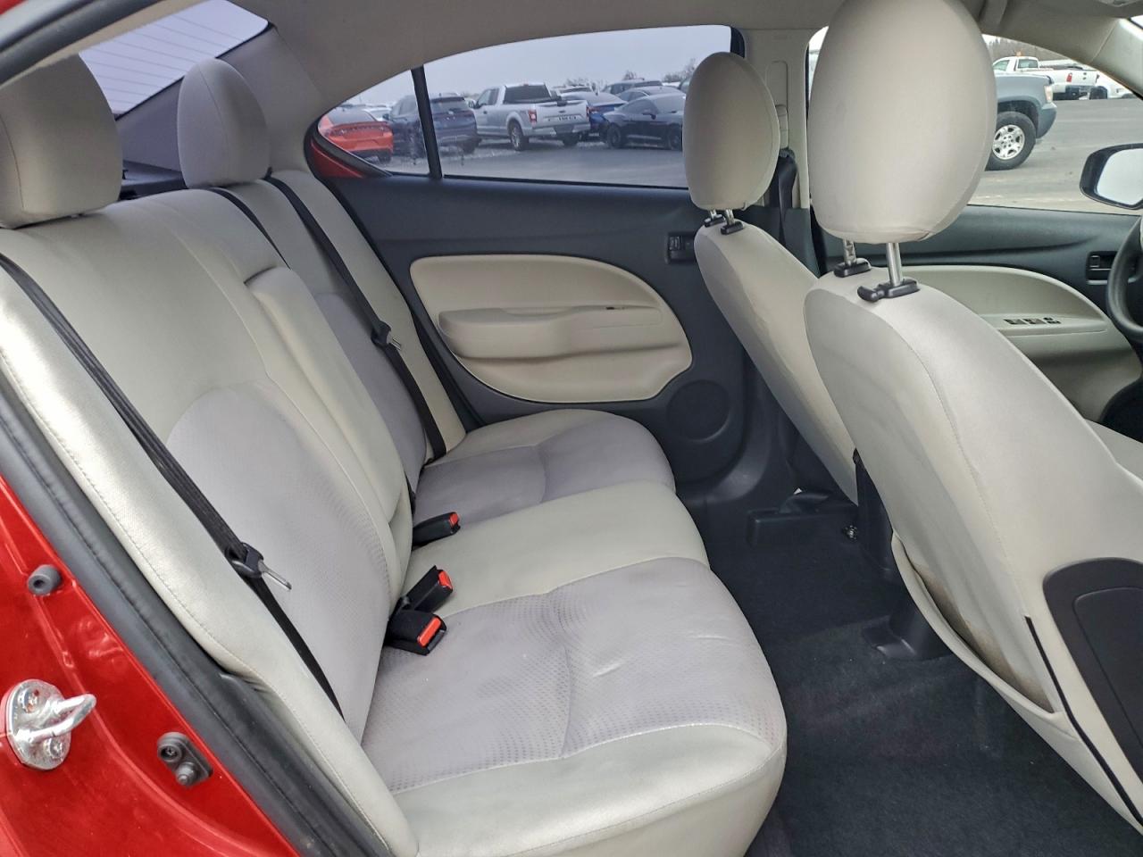2018 MITSUBISHI MIRAGE G4 ES photo 10