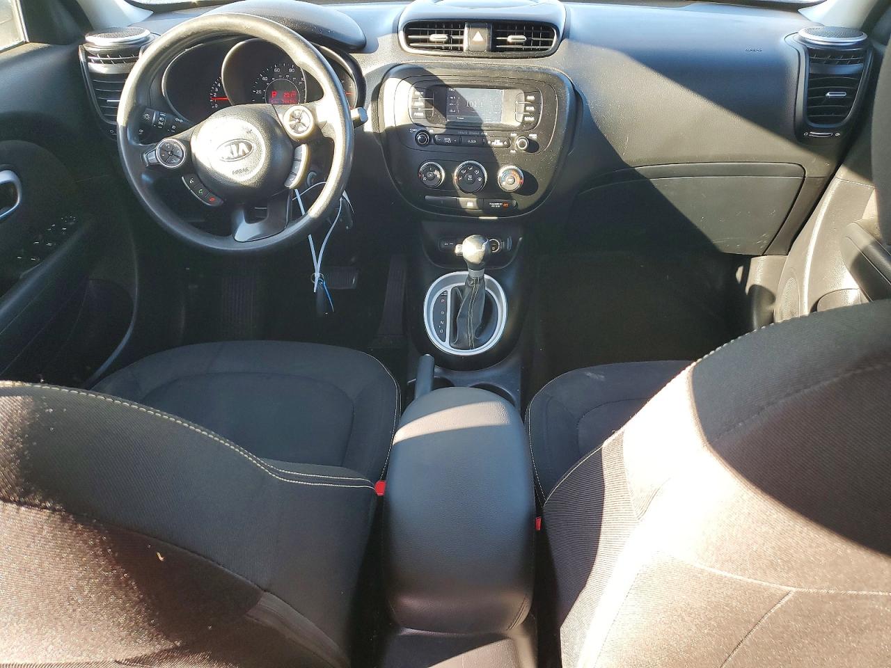 2016 KIA SOUL + photo 15