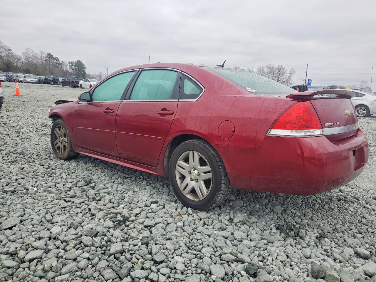 2011 CHEVROLET IMPALA LT photo 2