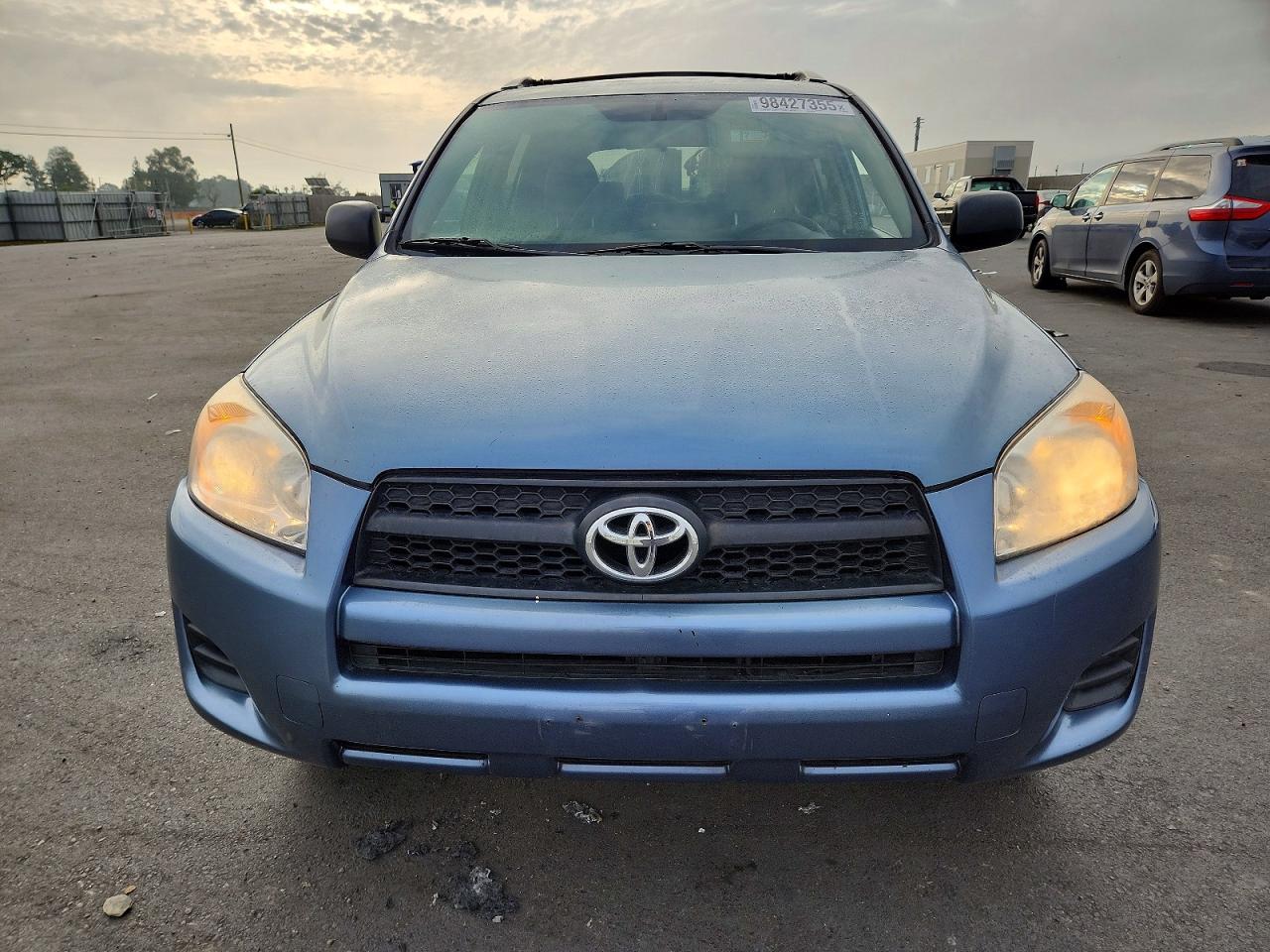 2011 TOYOTA RAV4 photo 5