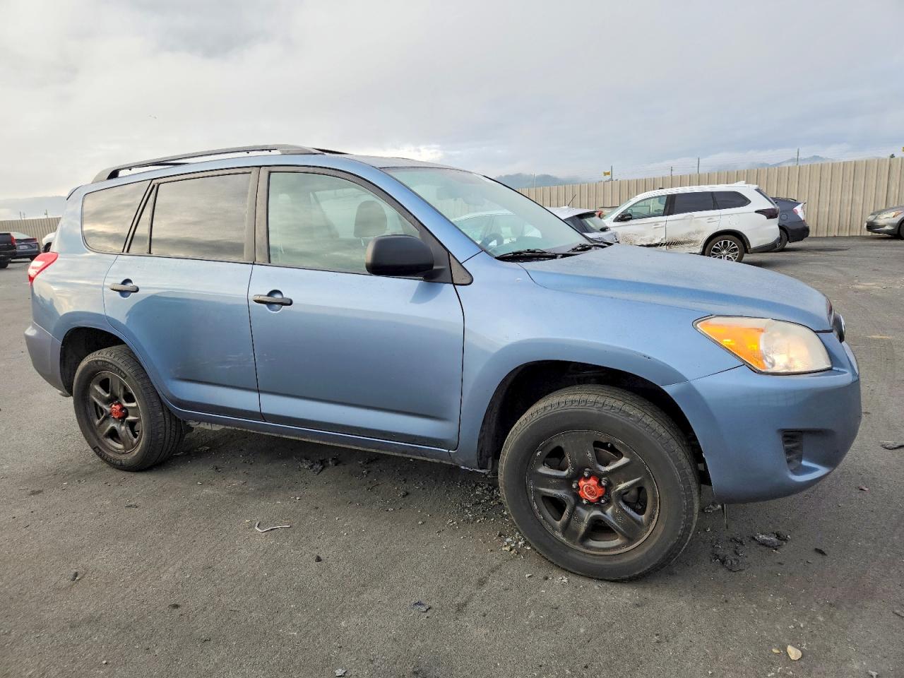 2011 TOYOTA RAV4 photo 4