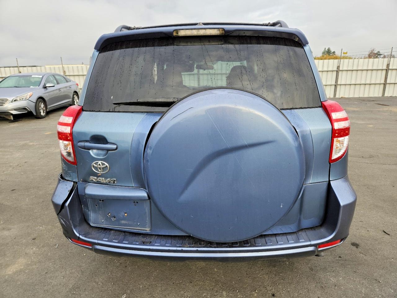 2011 TOYOTA RAV4 photo 6