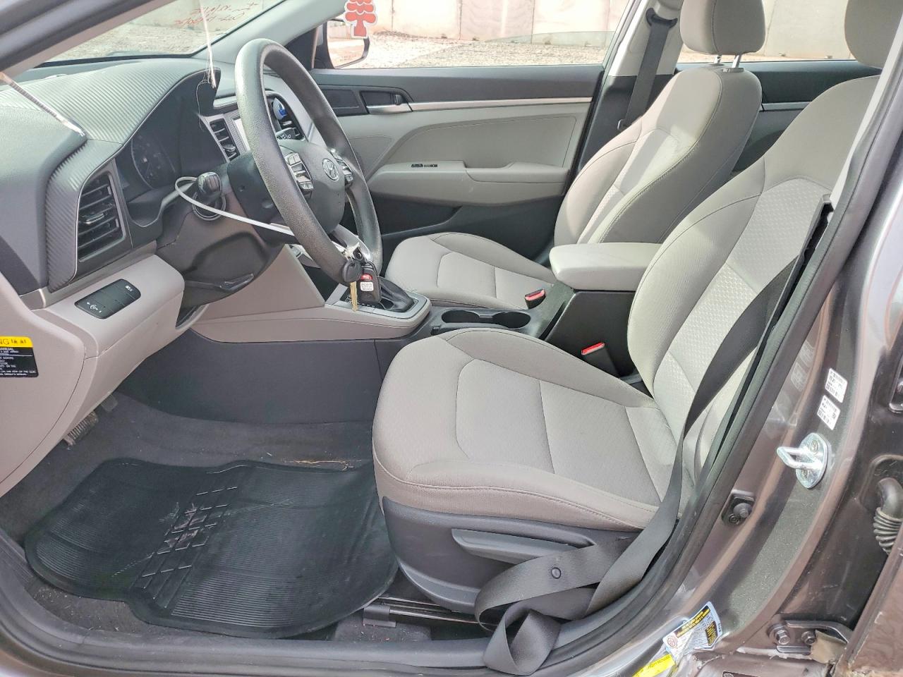 2019 HYUNDAI ELANTRA SE photo 7