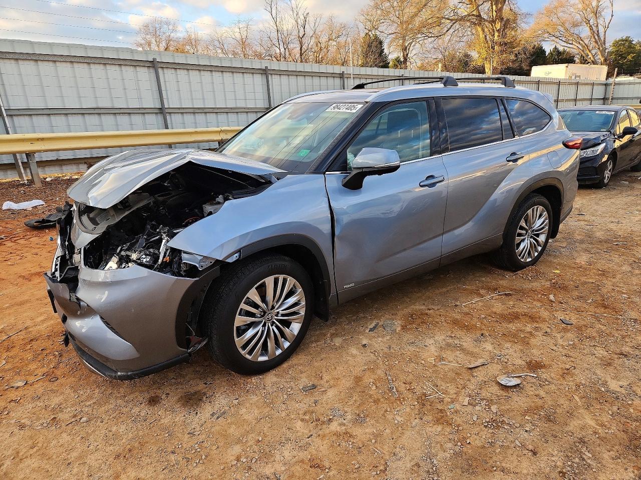 2023 TOYOTA HIGHLANDER