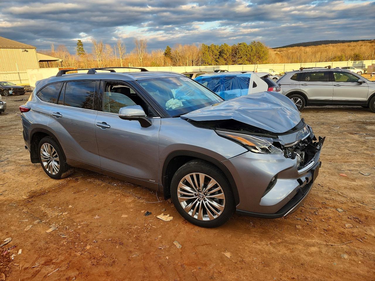 2023 TOYOTA HIGHLANDER HYBRID LIMITED photo 4