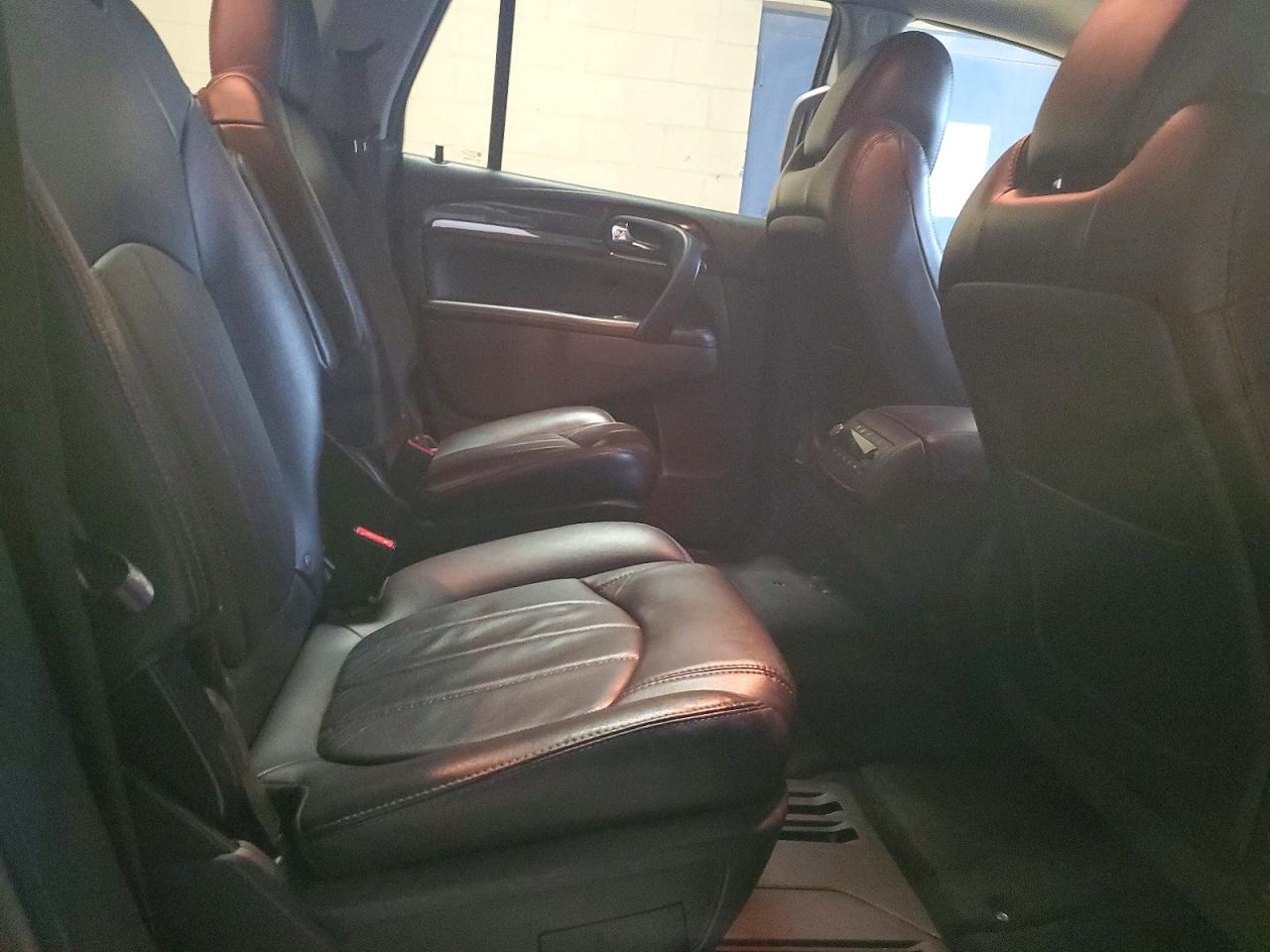 2016 BUICK ENCLAVE photo 11