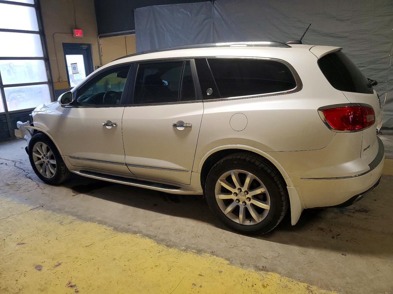 2016 BUICK ENCLAVE photo 2