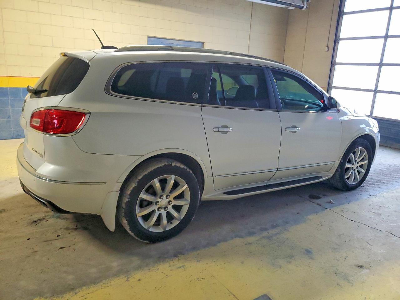 2016 BUICK ENCLAVE photo 3