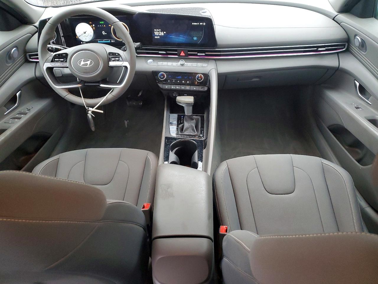 2024 HYUNDAI ELANTRA SEL photo 8