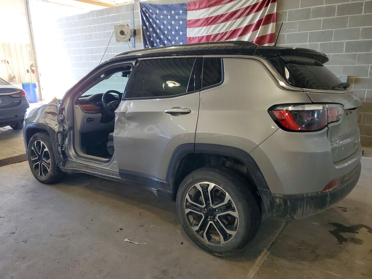 2022 JEEP COMPASS LIMITED photo 2