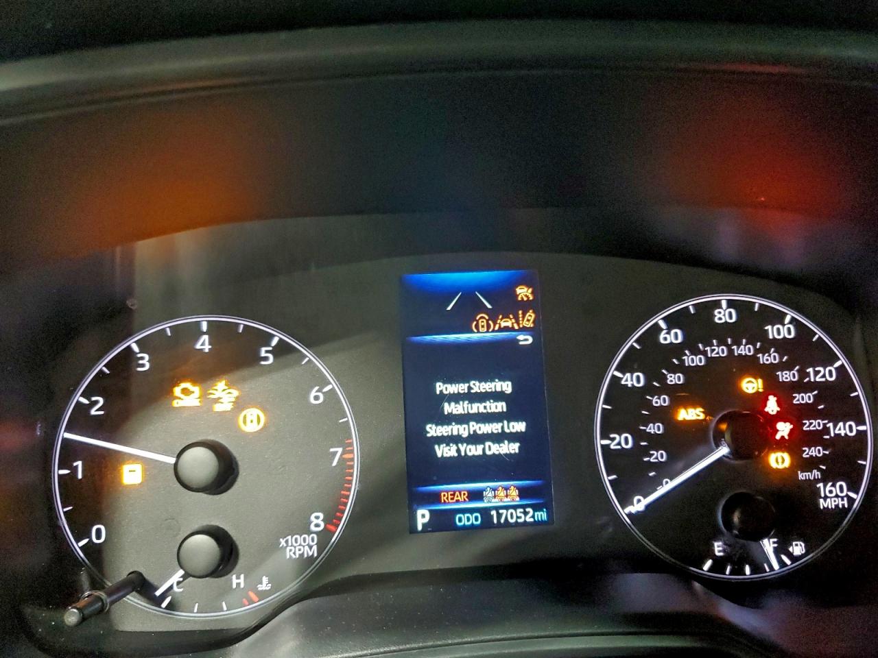 2025 TOYOTA COROLLA LE photo 9