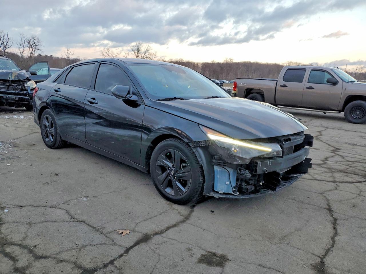 2021 HYUNDAI ELANTRA SEL photo 4