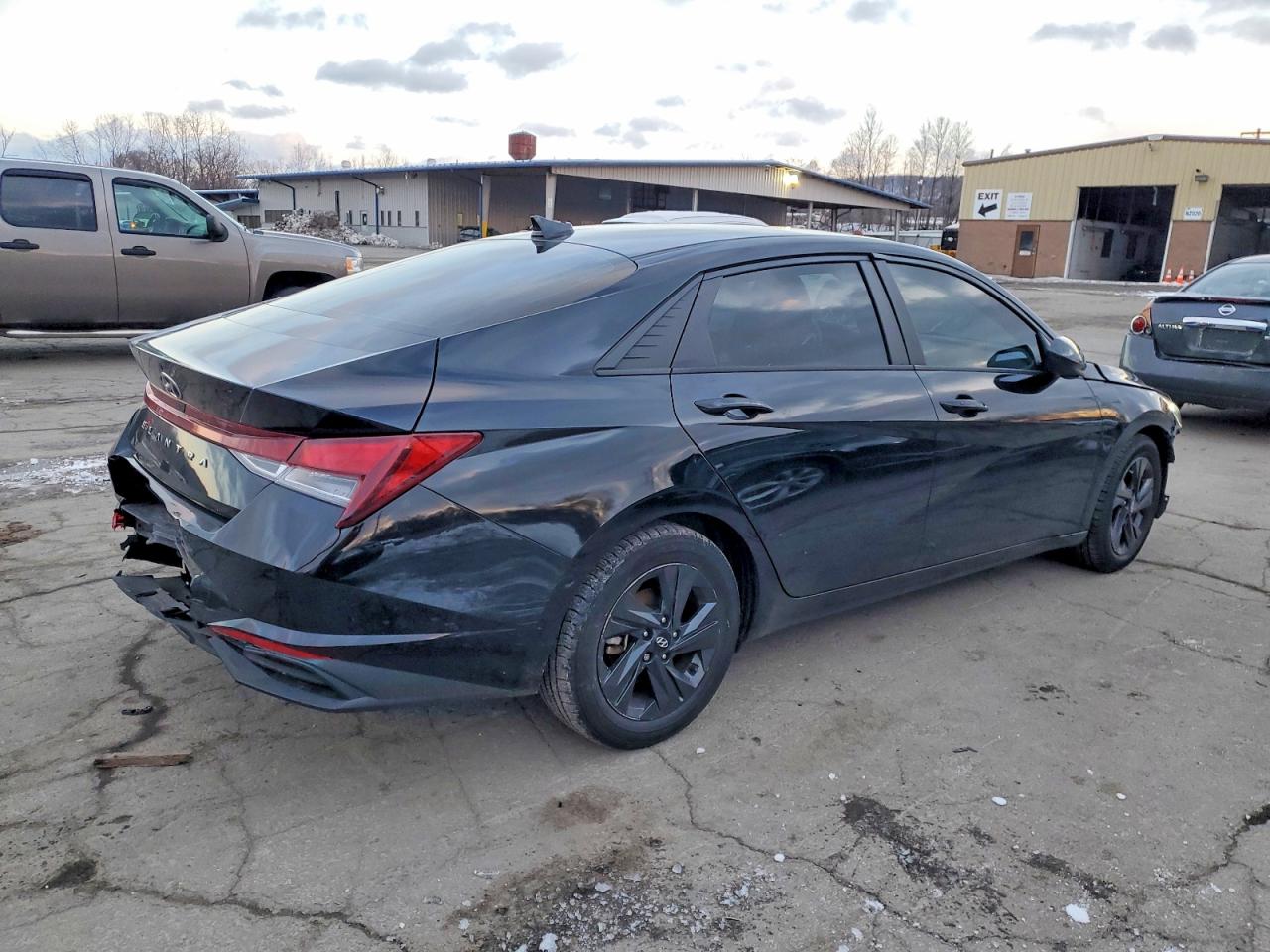 2021 HYUNDAI ELANTRA SEL photo 3