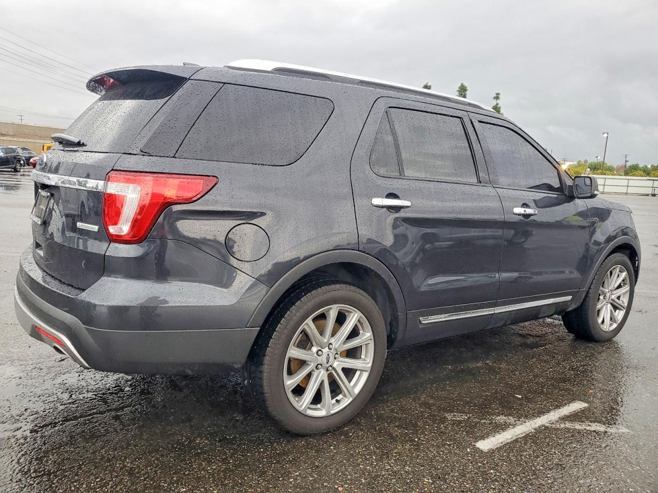 2017 FORD EXPLORER LIMITED photo 3