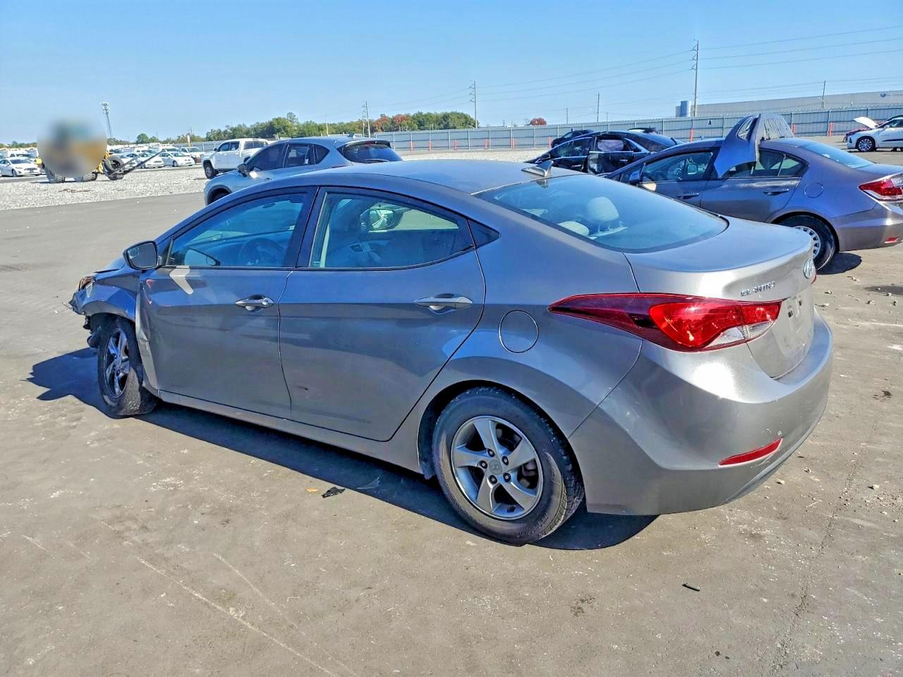 2014 HYUNDAI ELANTRA SE photo 2