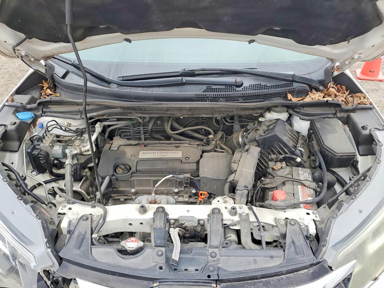 2015 HONDA CR-V LX photo 12
