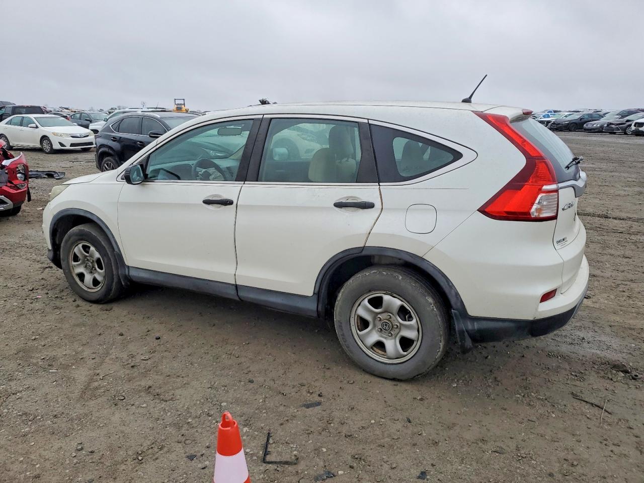 2015 HONDA CR-V LX photo 2
