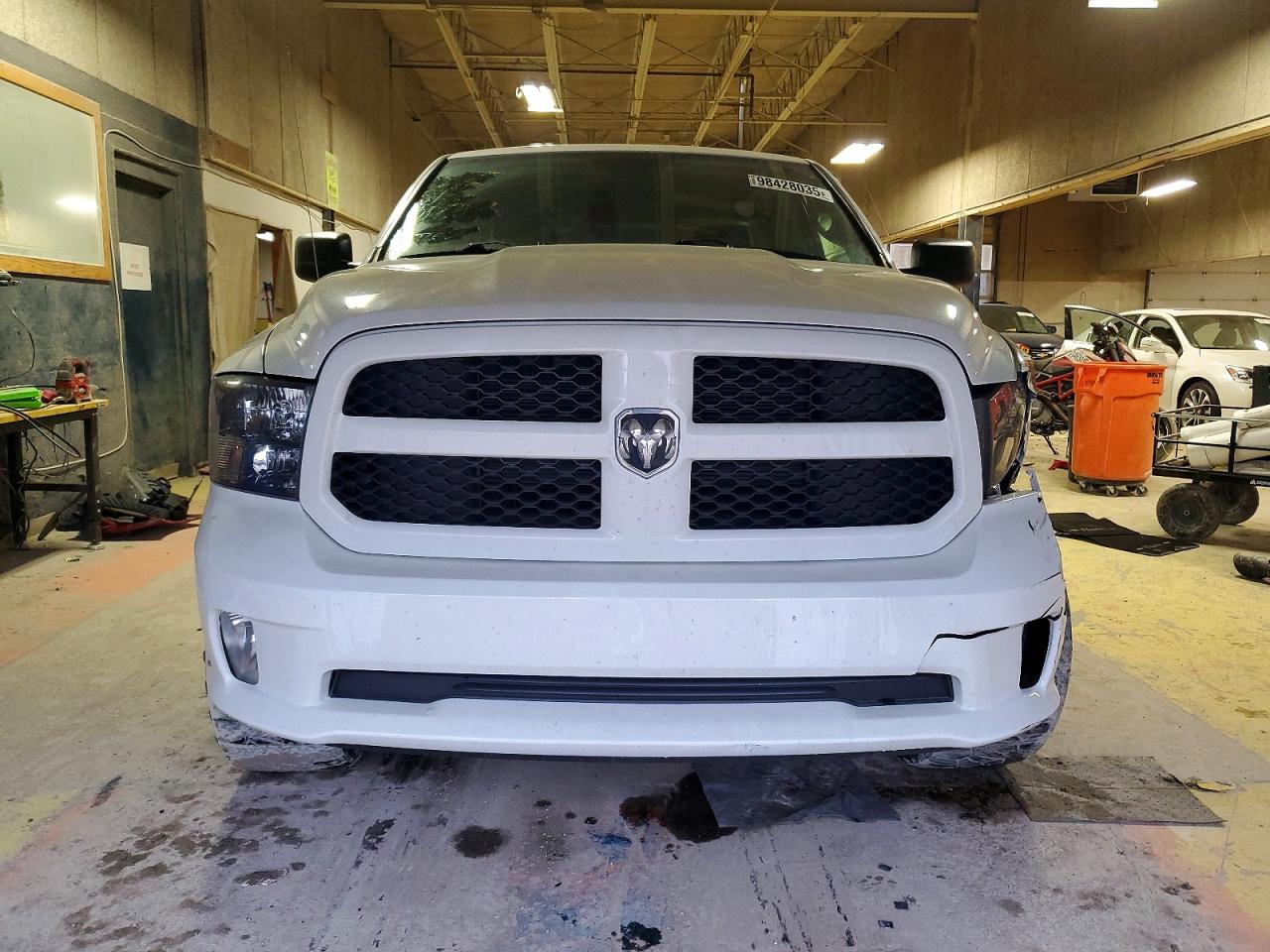 2018 RAM 1500 ST photo 5