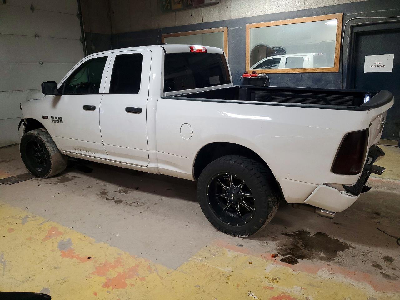 2018 RAM 1500 ST photo 2