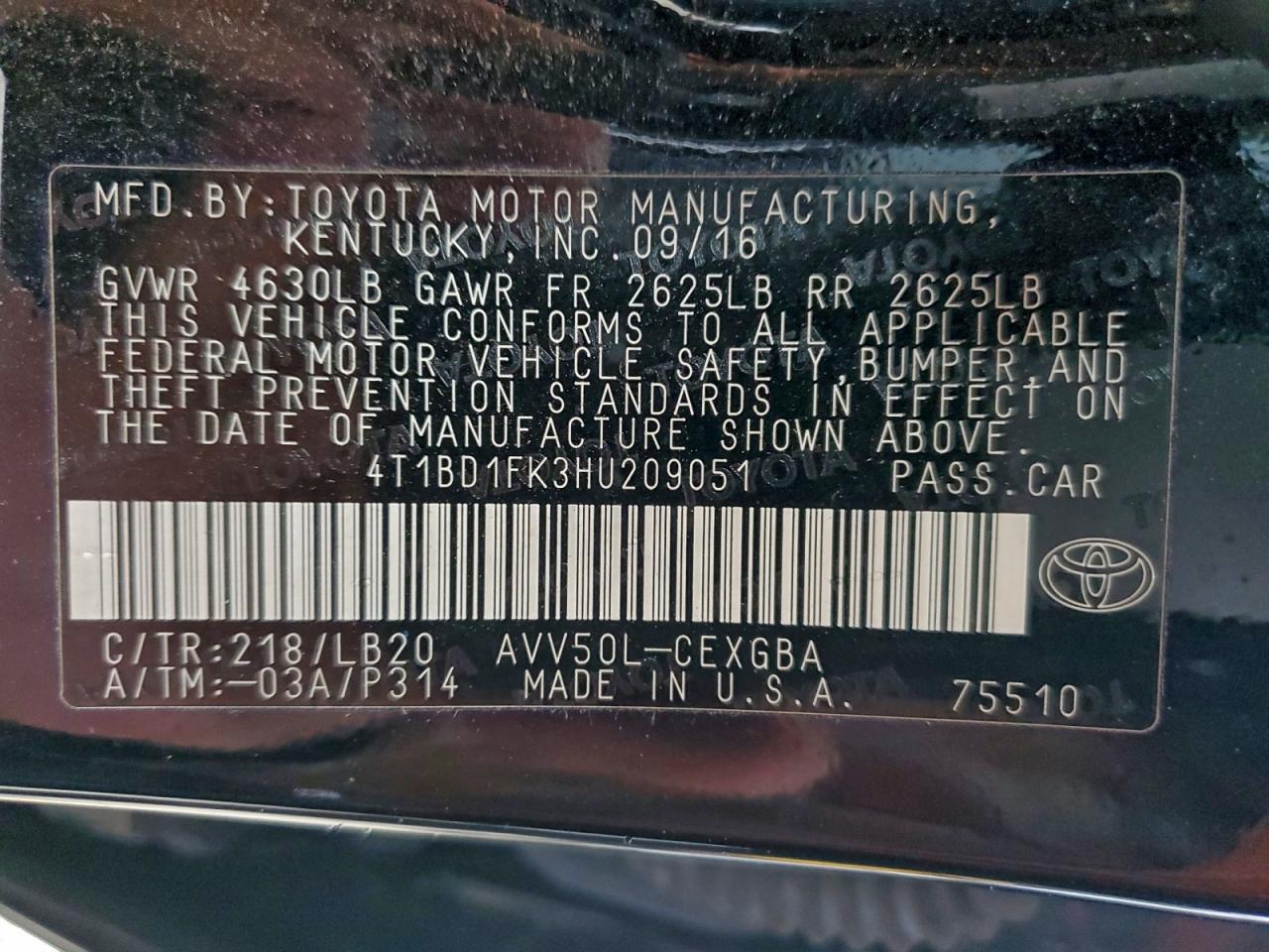 2017 TOYOTA CAMRY HYBRID photo 12