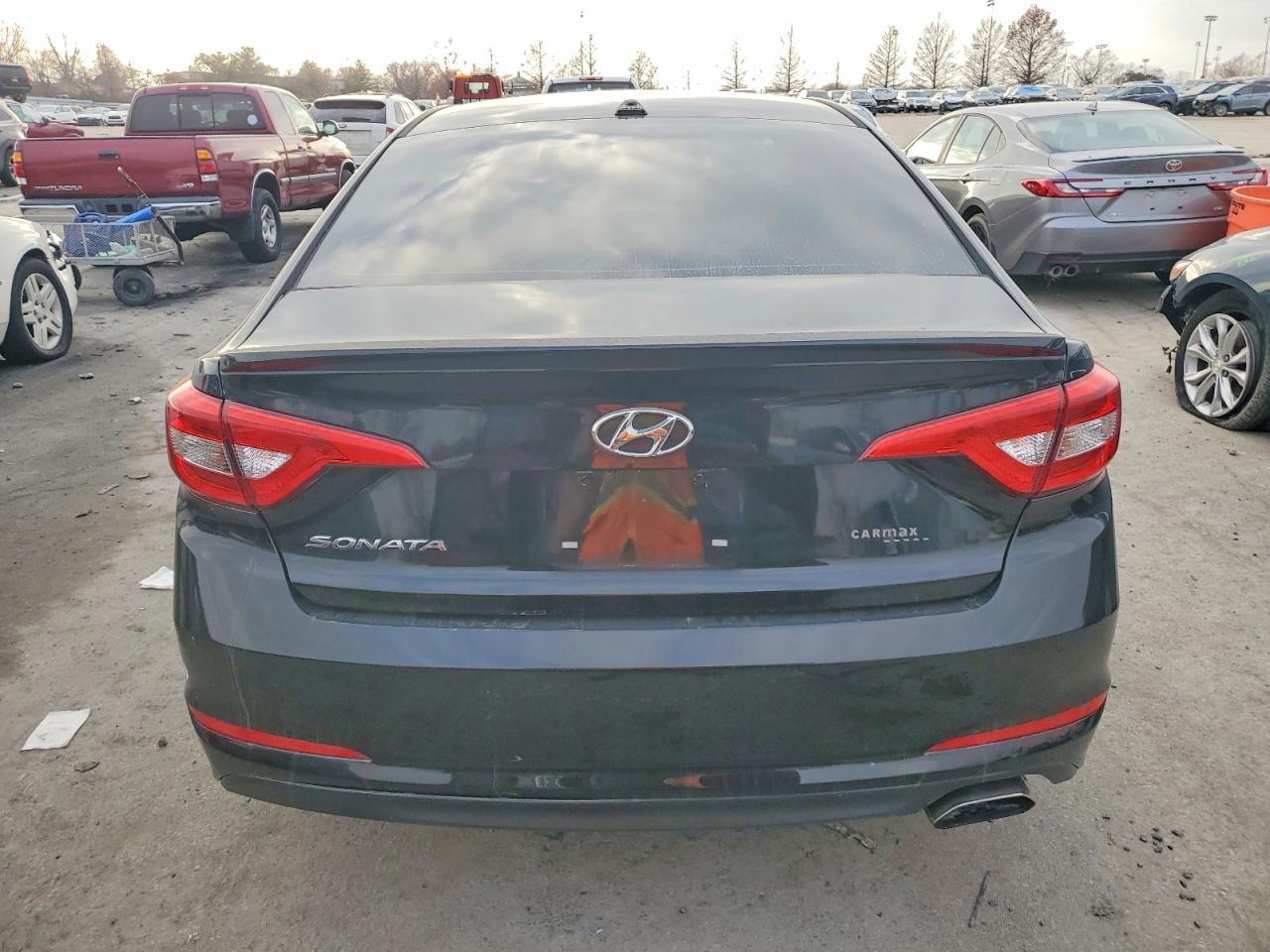 2017 HYUNDAI SONATA SE photo 6