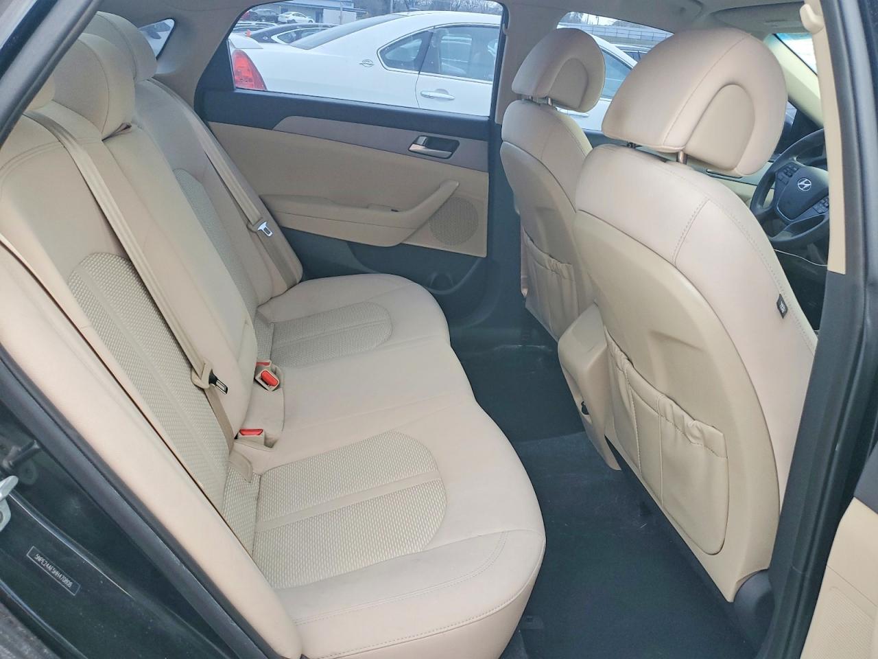 2017 HYUNDAI SONATA SE photo 10