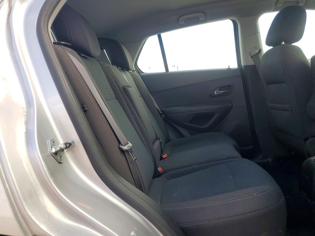 2018 CHEVROLET TRAX LS photo 11