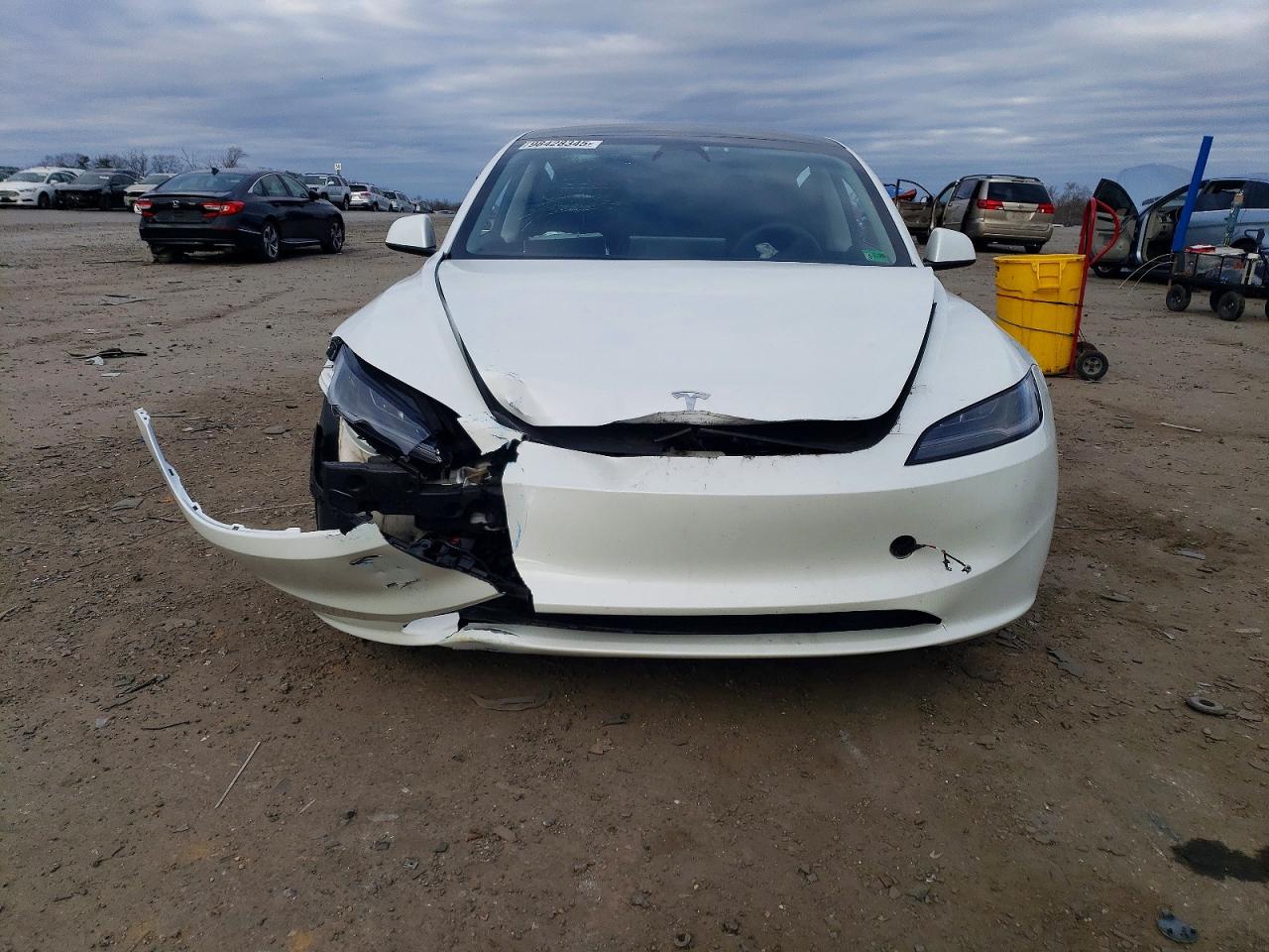 2024 TESLA MODEL 3 photo 5