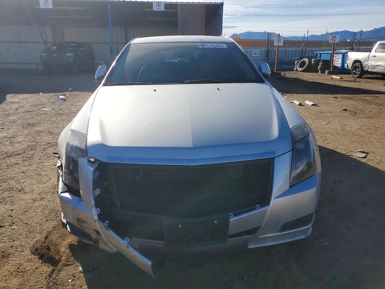 2011 CADILLAC CTS LUXURY COLLECTION photo 5