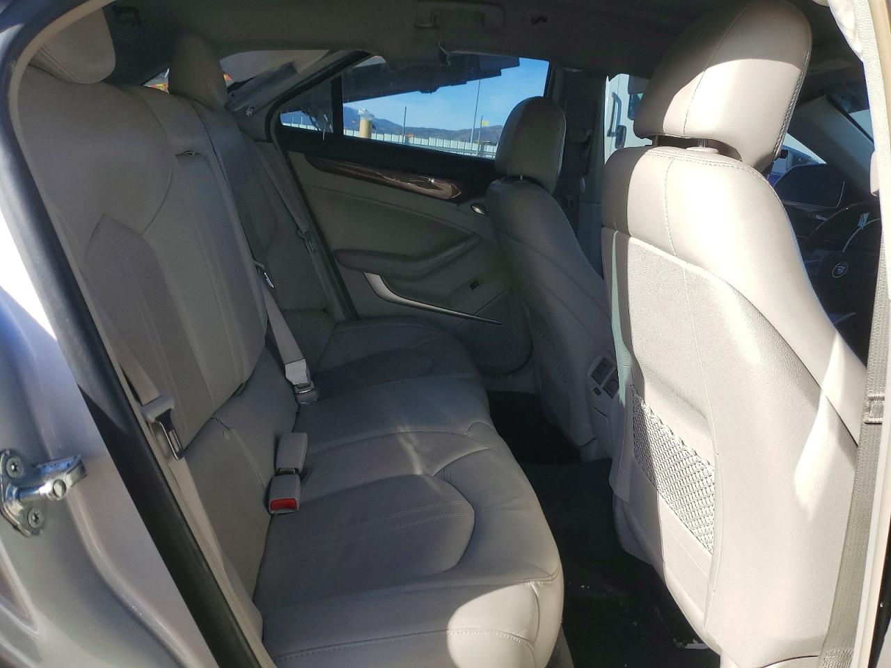 2011 CADILLAC CTS LUXURY COLLECTION photo 10