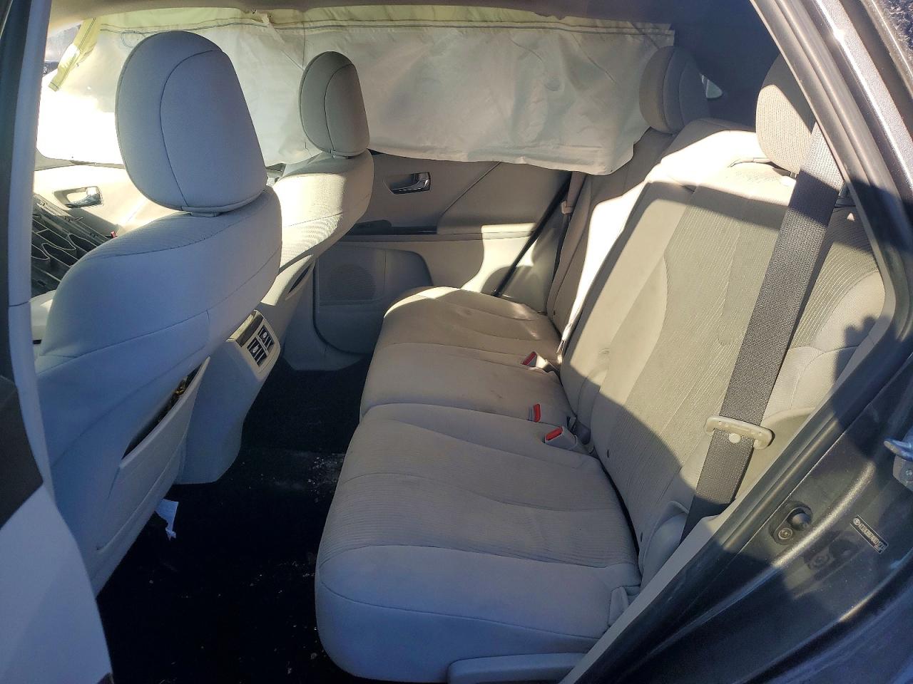2010 TOYOTA VENZA photo 11