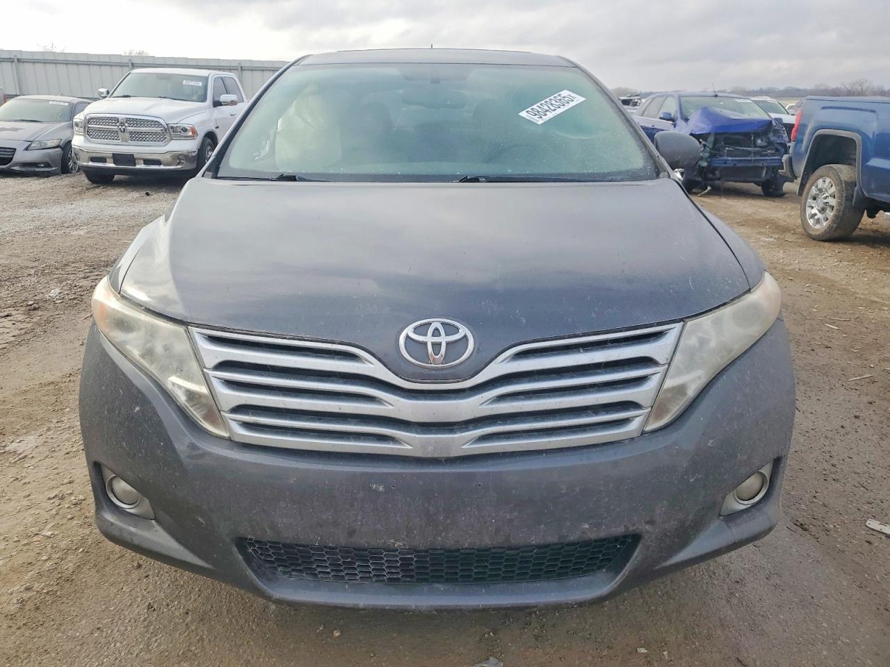 2010 TOYOTA VENZA photo 5