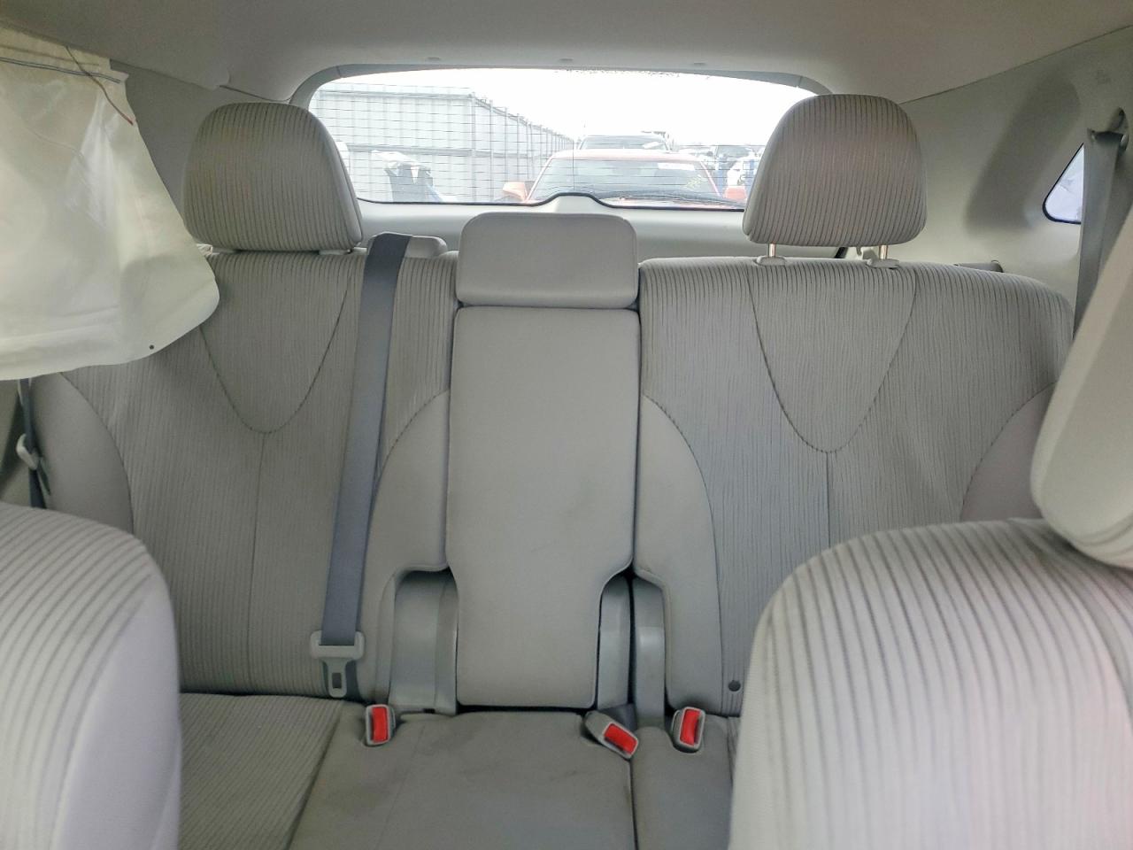 2010 TOYOTA VENZA photo 10