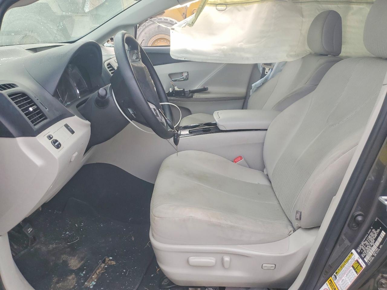 2010 TOYOTA VENZA photo 7