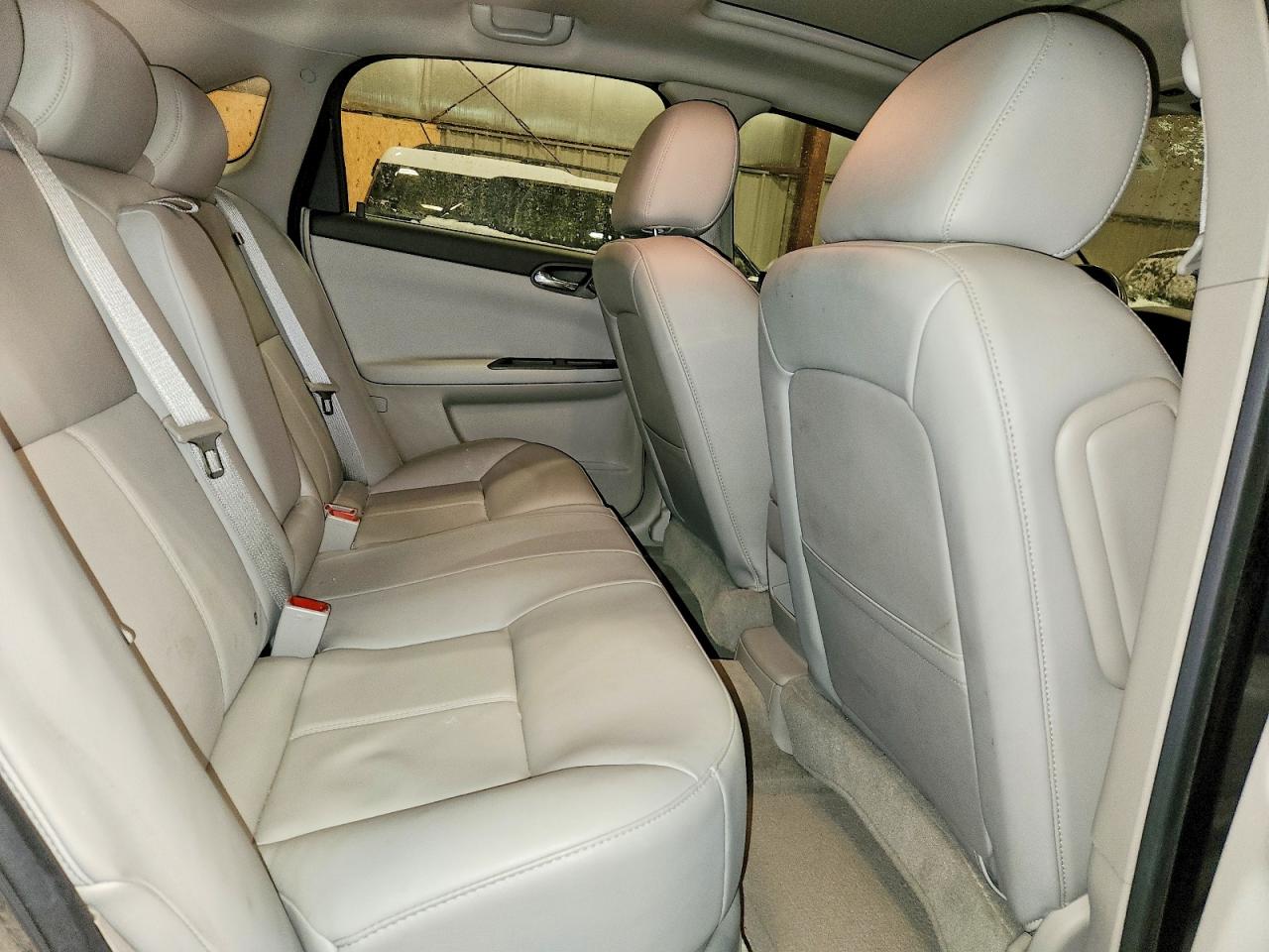 2010 CHEVROLET IMPALA LTZ photo 10