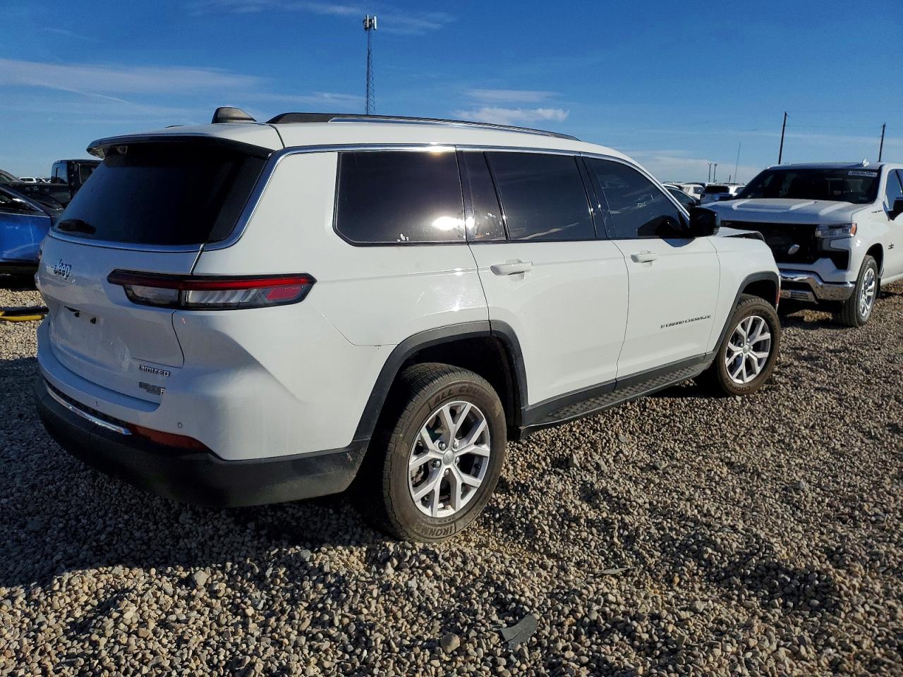 2022 JEEP GRAND CHEROKEE L LIMITED photo 5