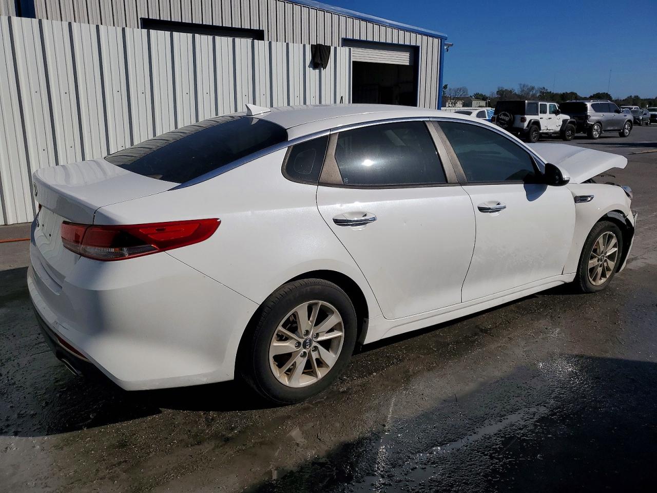 2017 KIA OPTIMA LX photo 3