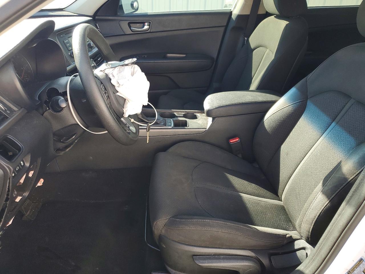 2017 KIA OPTIMA LX photo 7