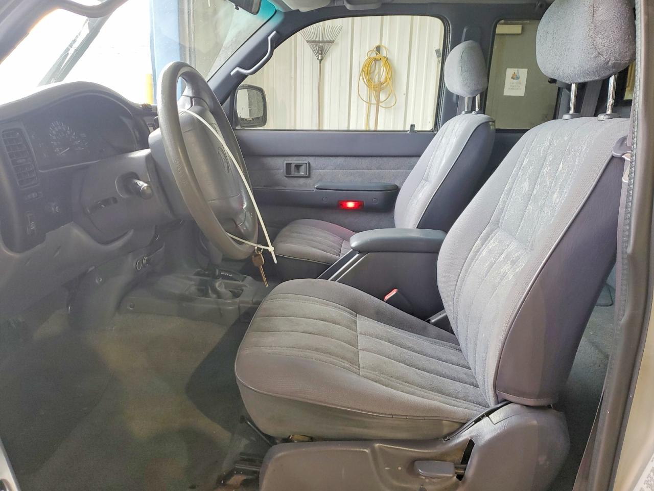 2000 TOYOTA TACOMA XTRACAB photo 7