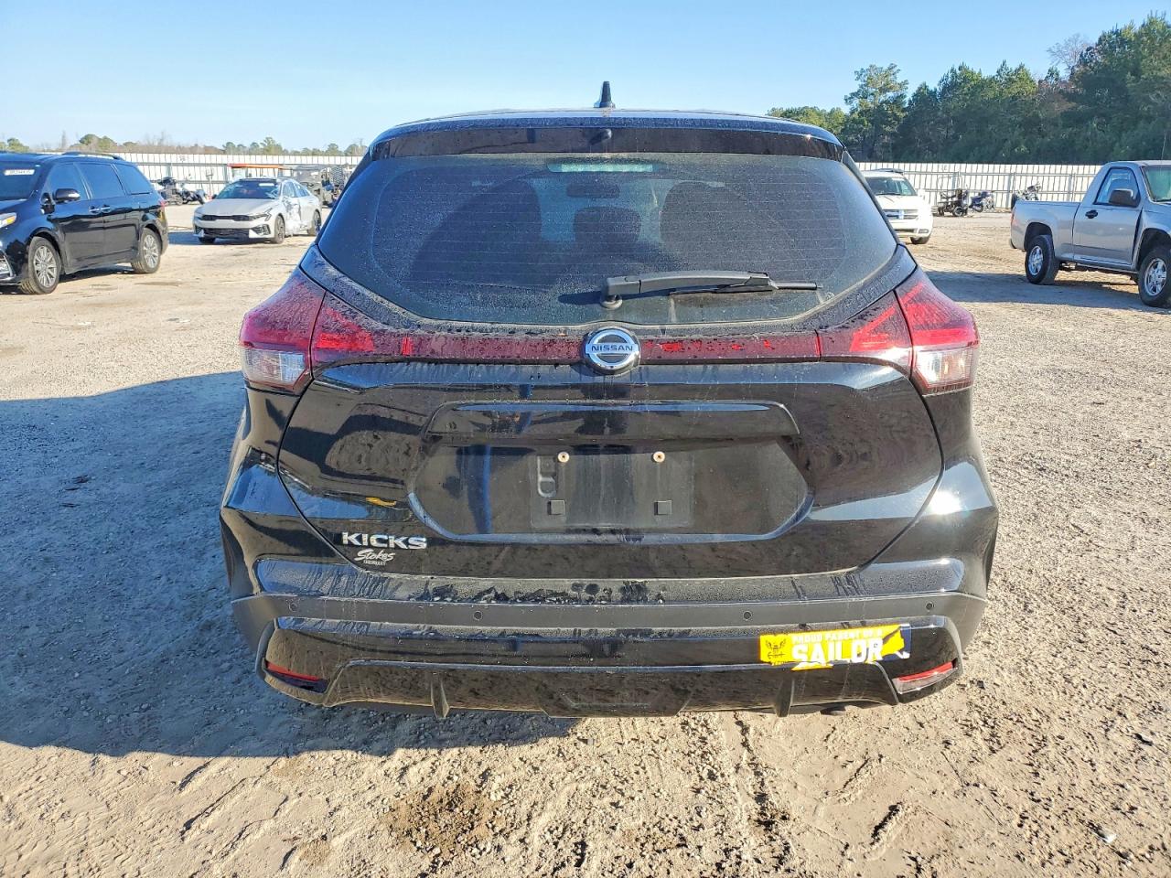 2021 NISSAN KICKS S photo 6