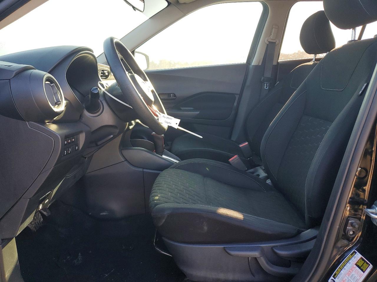 2021 NISSAN KICKS S photo 7