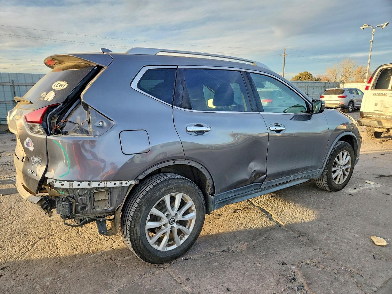 2020 NISSAN ROGUE S photo 3