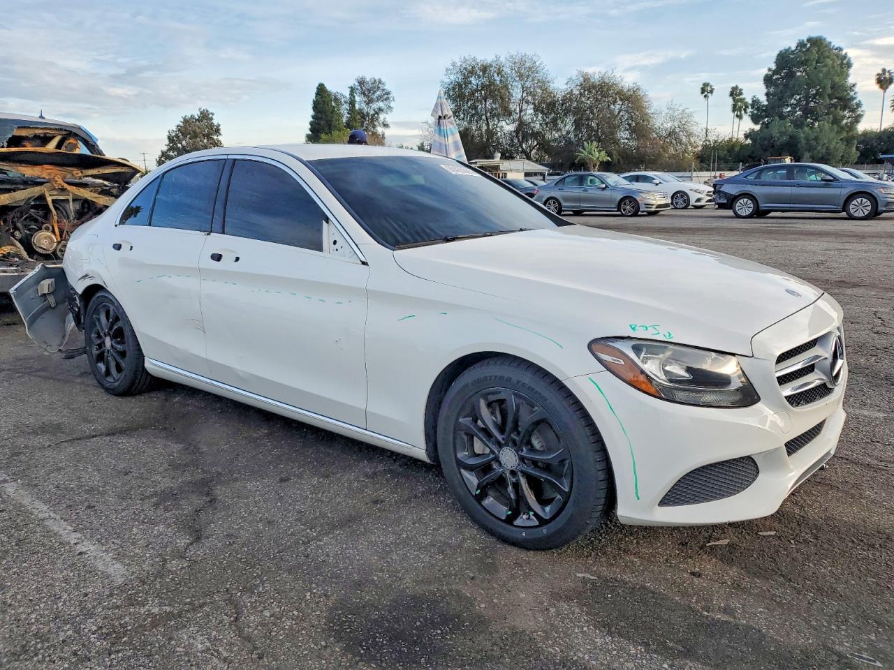 2015 MERCEDES-BENZ C 300 photo 4