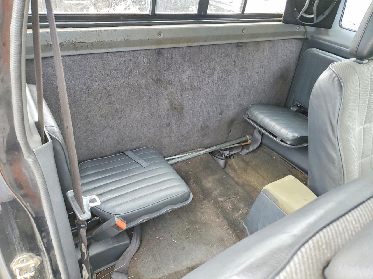 1993 NISSAN TRUCK KING CAB photo 10