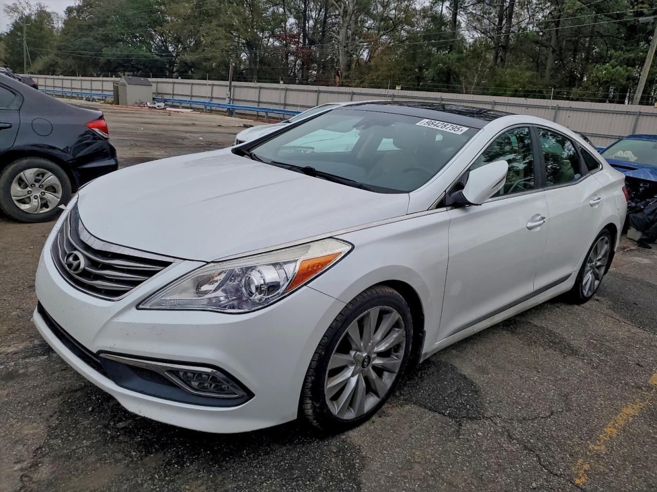 2015 HYUNDAI AZERA