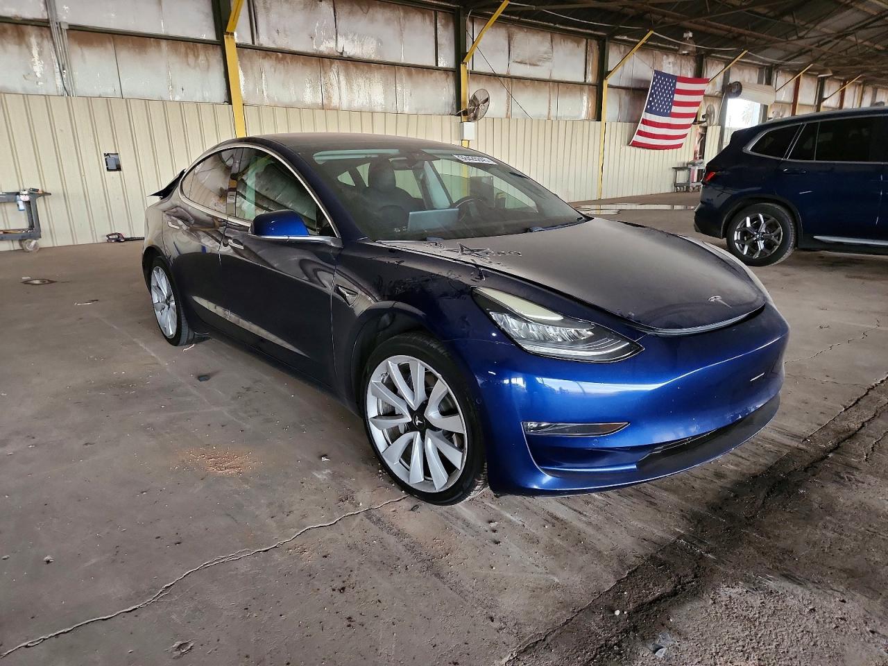 2018 TESLA MODEL 3 photo 4