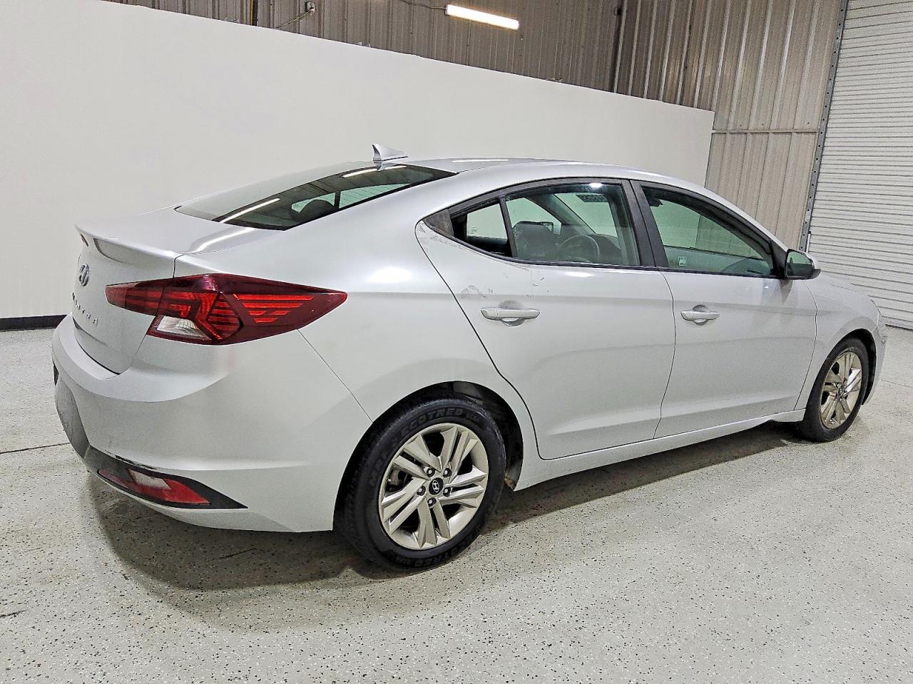 2020 HYUNDAI ELANTRA SEL photo 3