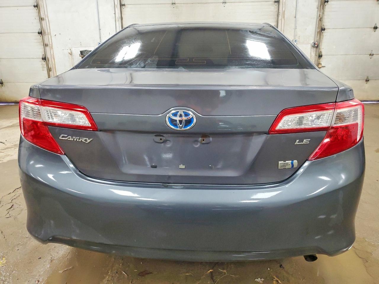 2013 TOYOTA CAMRY HYBRID photo 6